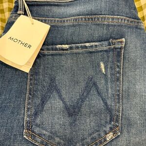 The Swooner Rascal Ankle Mother Denim , size 33. 98% cotton, 2% elasthane